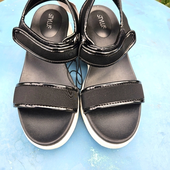 Stylus Black Platform Sandals Size 9 - Picture 6 of 16